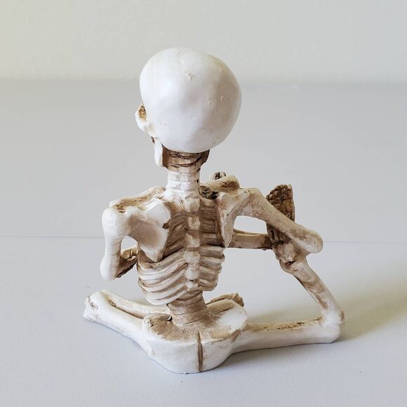Halloween Yoga Skeleton Figurines Decorations Zen Poses Resin Set of 4 New - Picture 15 of 16